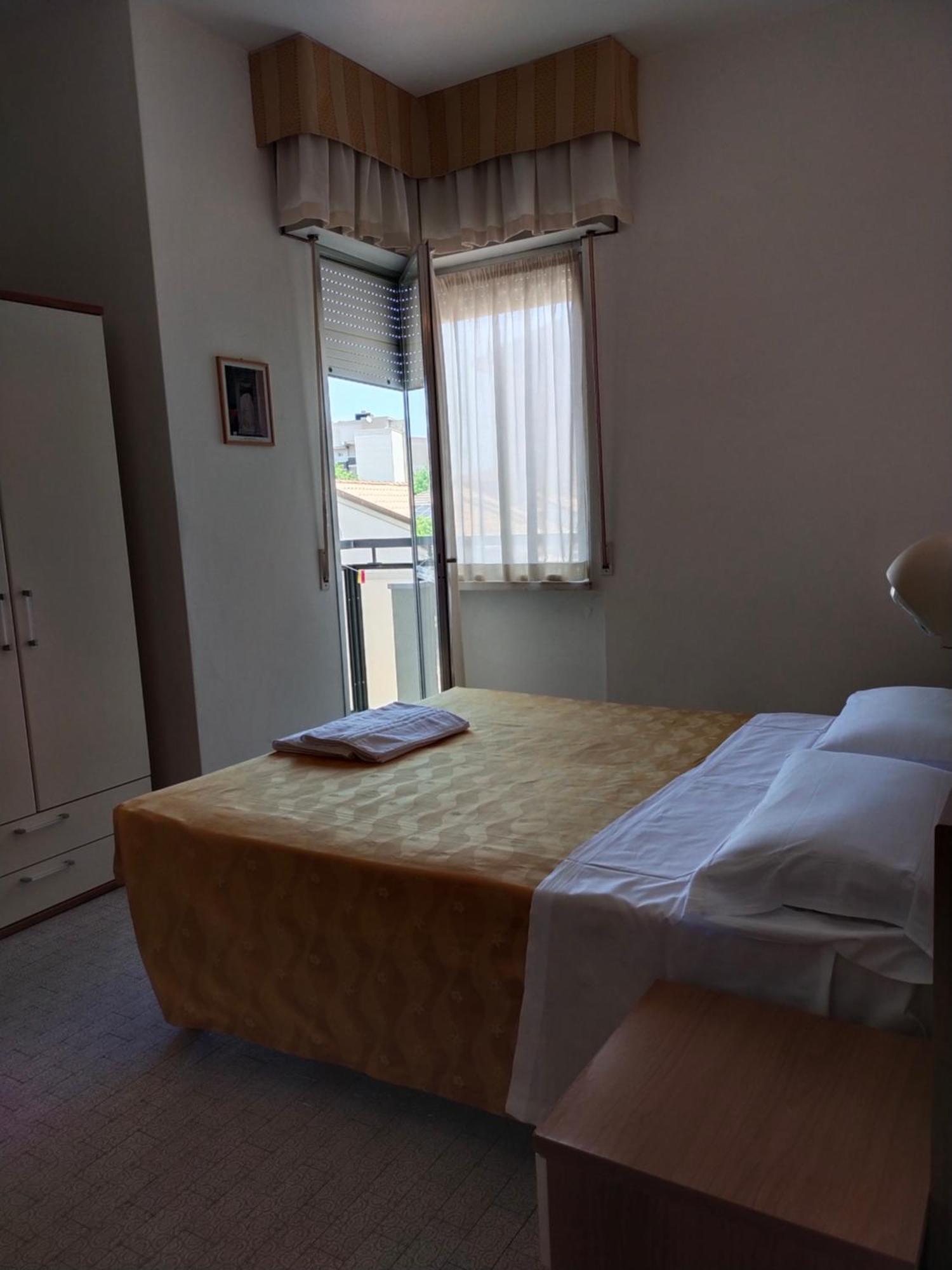 Hotel Goldene Rose Rimini Dış mekan fotoğraf