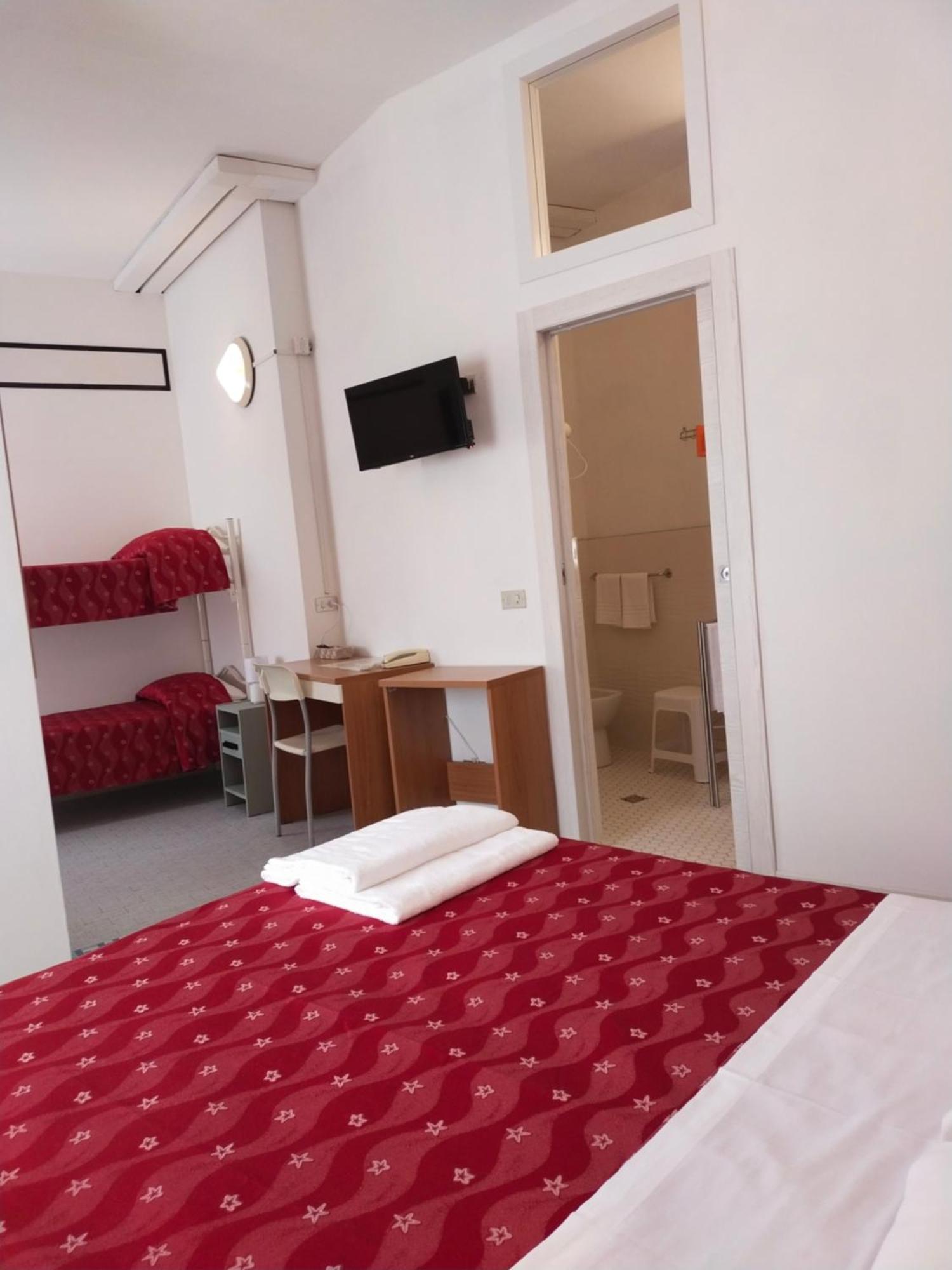 Hotel Goldene Rose Rimini Dış mekan fotoğraf
