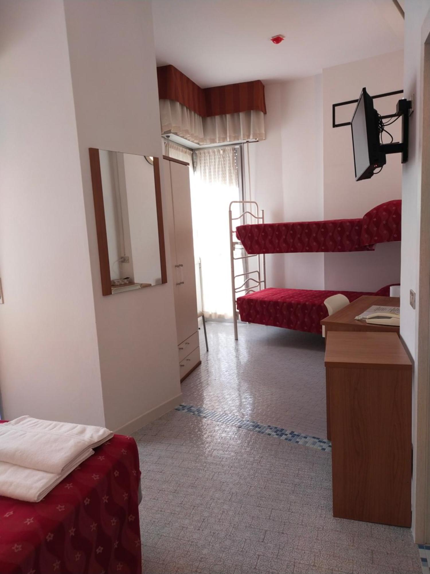 Hotel Goldene Rose Rimini Dış mekan fotoğraf